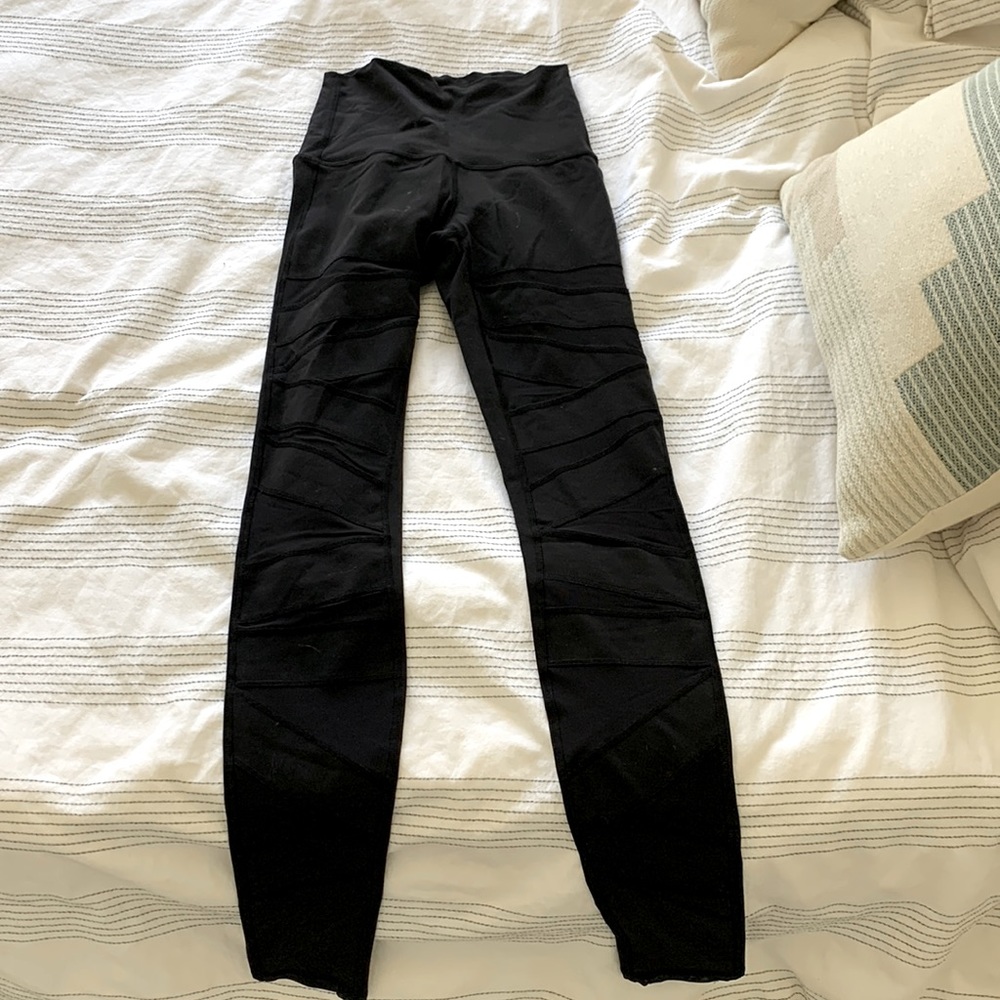 Limited edition Lululemon mesh cut out leggings